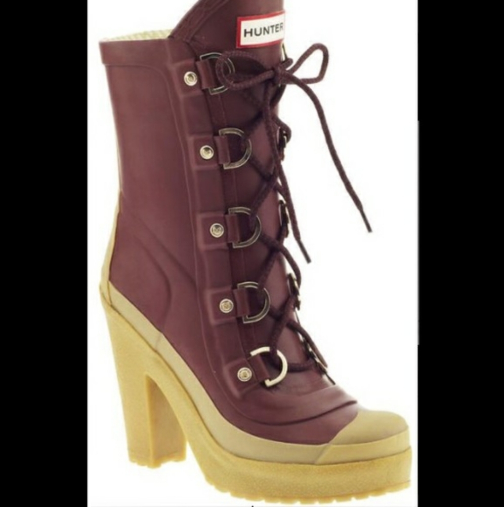 New & Rare! HUNTER Gabby Rubber Rain Boots! Sz 8 Faux Laces. - Picture 2 of 6